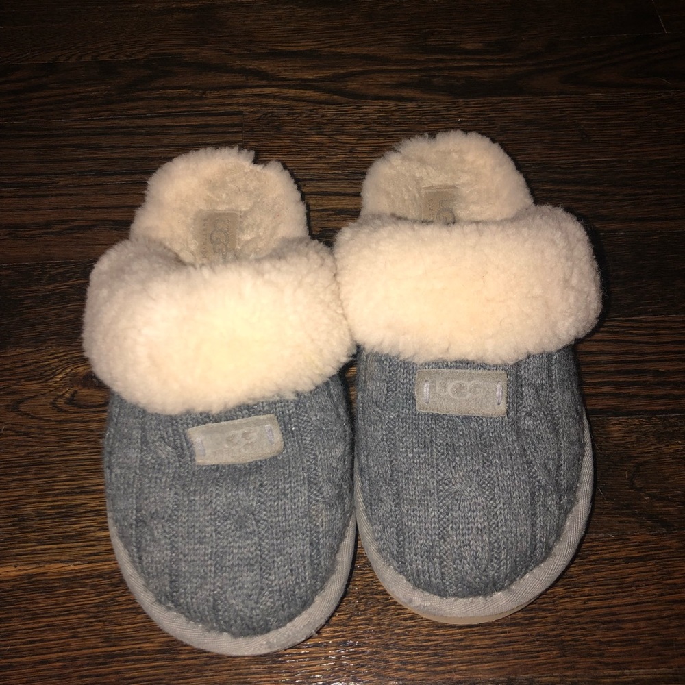 Gray Knit Ugg Slippers